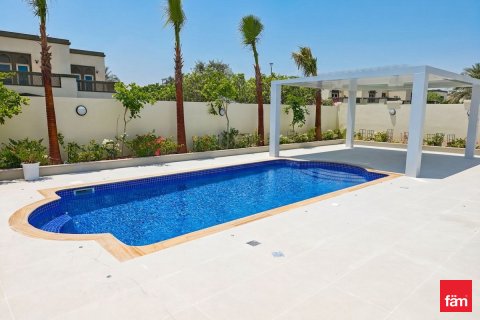 Vila v Dubai, SAE 5 ložnice, 781.6 m² Č.: 718978 - fotografie 2