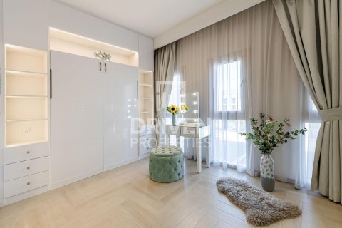 Rumah bandar di Jumeirah Golf Estates, Dubai, UAE 2 bilik tidur, 134.43 meter persegi № 762222 - foto 11