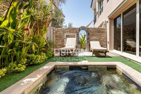 Rumah bandar di Jumeirah Golf Estates, Dubai, UAE 2 bilik tidur, 134.43 meter persegi № 762222 - foto 15