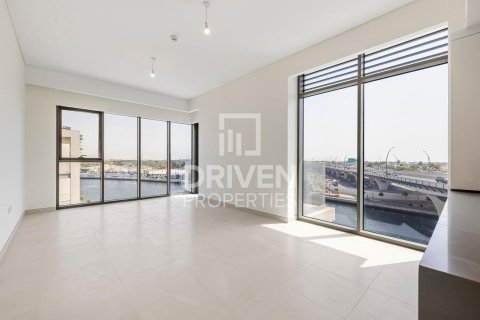 Apartmen di Al Wasl, Dubai, UAE 2 bilik tidur, 150.13 meter persegi № 762253 - foto 1