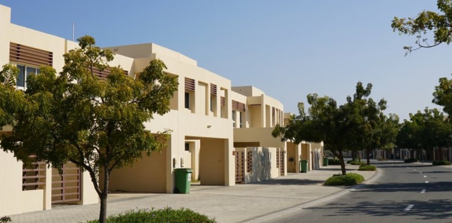Σπίτι σε Ras Al Khaimah, ΗΑΕ 3 υπνοδωμάτια, 316 τ.μ. Αρ. 734917