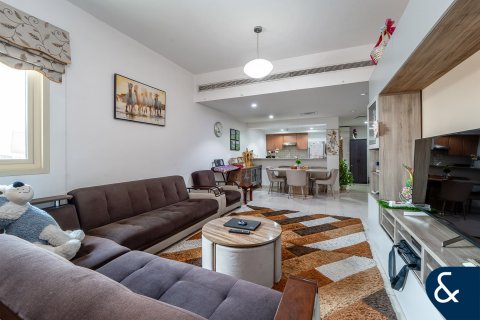 Apartament în Greens, Dubai, EAU 2 dormitoare, 107 mp.  №667774