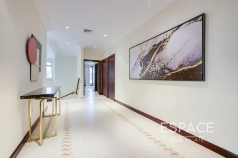 Palm Jumeirah, Dubai, UAE의 판매용 빌라 침실 5개, 496제곱미터 번호 649880 - 사진 7