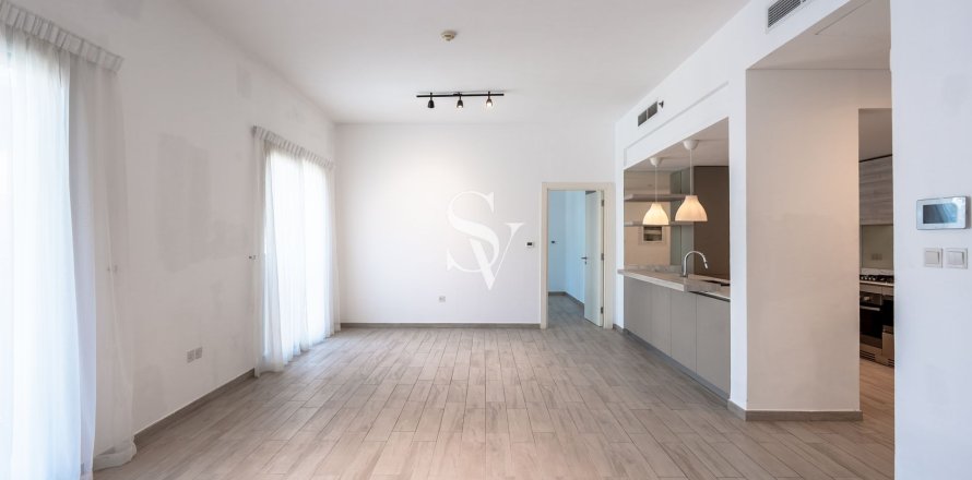 Apartamento en Jumeirah Village Circle, Dubai, EAU 2 dormitorios, 117 m² № 721589