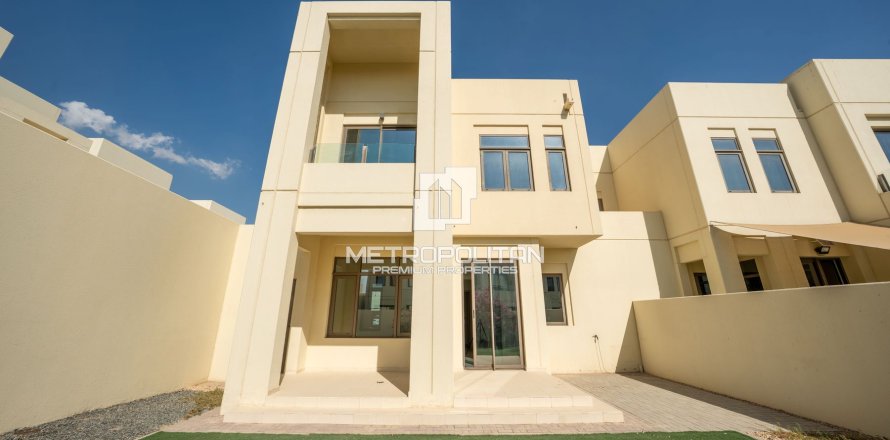 خانه شهری در Reem، Dubai ، امارات متحده عربی 3 خوابه ، 209 متر مربع.  شماره 664994