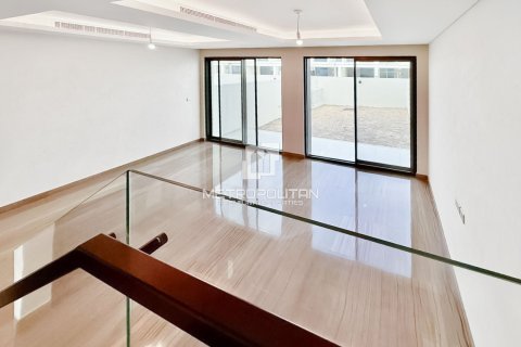 Városi lakóépület itt: DAMAC Hills (Akoya by DAMAC), Dubai, EAE, 3 hálószoba, 246 m², azonosító: 664996 - fénykép 3