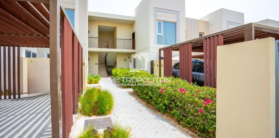 Appartement à Dubai South (Dubai World Central), Dubai, EAU: 3 chambres, 217 m2 № 664990