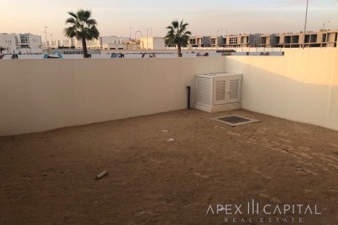 Vilë në Dubai, Emiratet e Bashkuara Arabe 3 dhoma gjumi, 174.3 m2. № 267905 - Foto 13