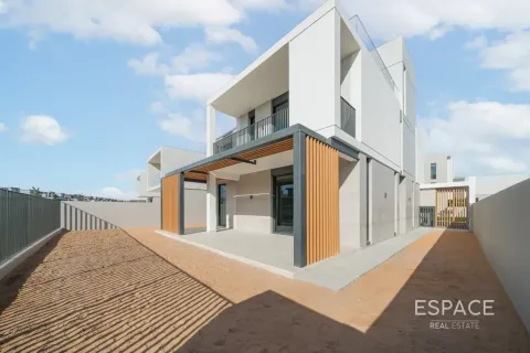 Villa itt: Arabian Ranches 3, Dubai, EAE, 4 hálószoba, 448 m², azonosító: 738291