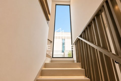 Villa in Tilal Al Ghaf, Dubai, UAE 4 bedrooms, 432 sq.m. № 736452 - photo 5