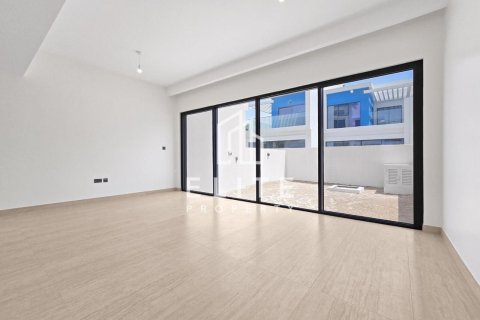 Townhouse in Damac Lagoons, Dubai, UAE 5 bedrooms, 144 sq.m. № 736450 - photo 5