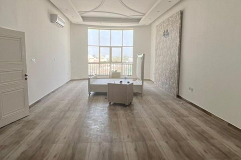 Villa à vendre à Seih Al Uraibi, Ras Al Khaimah, EAU 6 chambres, 1394 m2 № 735072 - photo 10