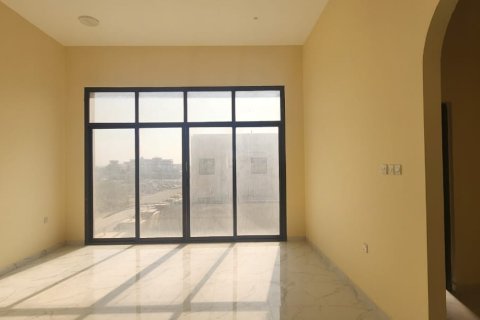 Villa zum Verkauf in Al Qusaidat, Ras Al Khaimah, VAE 6 Schlafzimmer, 929 m2 Nr. 735071 - Foto 2