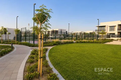 Townhouse di Jebel Ali, Dubai, UEA 4 kamar tidur, 286 m2 nomor 738226 - foto 9