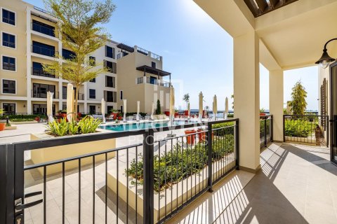 Lägenhet till försäljning i Jumeirah, Dubai, UAE 1 sovrum, 84.54 kvm Nr. 767321 - fotografi 3