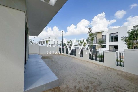 Villa itt: Dubai, EAE, 4 hálószoba, 405.79 m², azonosító: 637733 - fénykép 5