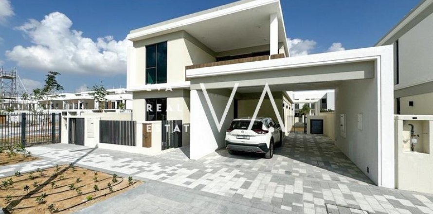 Villa itt: Dubai, EAE, 4 hálószoba, 405.79 m², azonosító: 637733