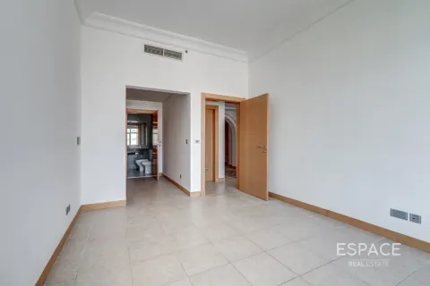 Appartamento in affitto a Palm Jumeirah, Dubai, EAU 2 camere da letto, 144 mq. № 738141 - foto 9