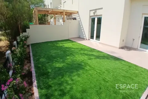 Vila v Al Furjan, Dubai, SAE 3 spálne, 283 m2 č. 738125 - Fotografia 19