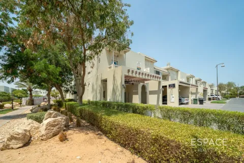 Villa em Al Furjan, Dubai, EAU 3 quartos, 283 m2 № 738125
