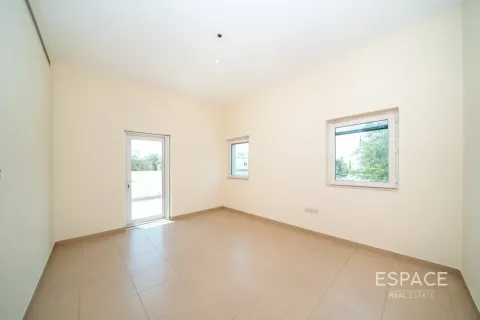 Vila v Al Furjan, Dubai, SAE 3 spálne, 283 m2 č. 738125 - Fotografia 12