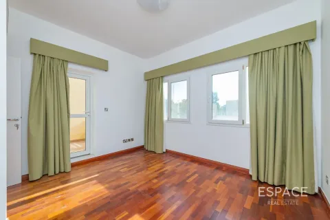 Villa sa Meadows, Dubai, UAE 5 silid-tulugan, 369 sq.m. № 738140 - larawan 13