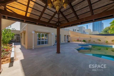 Villa sa Meadows, Dubai, UAE 5 silid-tulugan, 369 sq.m. № 738140 - larawan 16