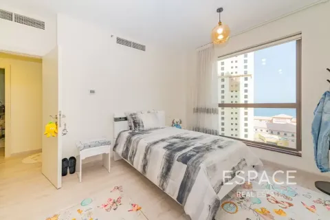 Apartamento en alquiler en Jumeirah Beach Residence, Dubai, EAU 3 dormitorios, 175 m2 № 738127 - foto 8