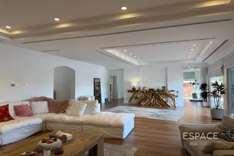Villa Meadows, Dubaijā, AAE 5 istabas, 655 m2 Nr. 738126 - attēls 5