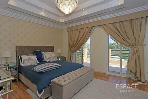 Villa Meadows, Dubaijā, AAE 5 istabas, 655 m2 Nr. 738126 - attēls 8