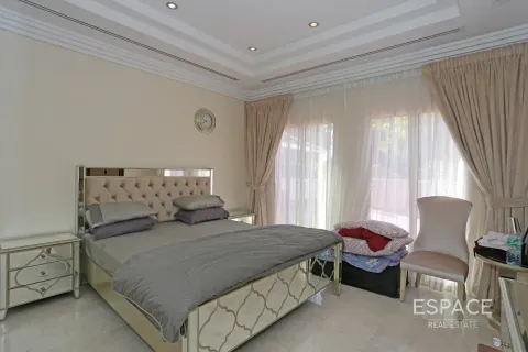 Villa Meadows, Dubaijā, AAE 5 istabas, 655 m2 Nr. 738126 - attēls 10