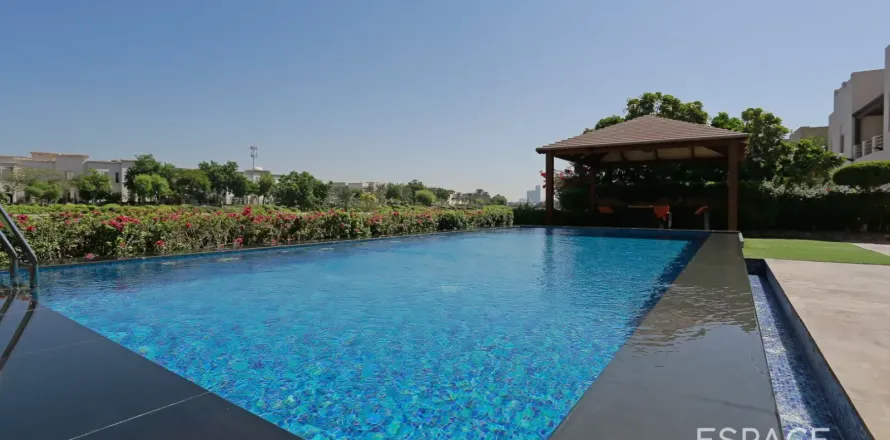 Villa Meadows, Dubaijā, AAE 5 istabas, 655 m2 Nr. 738126
