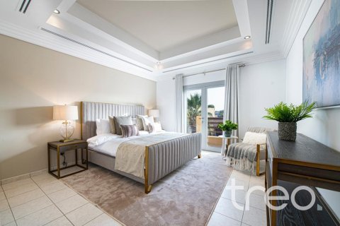 Βίλα σε Meadows, Dubai, ΗΑΕ 6 υπνοδωμάτια, 815.32 τ.μ. Αρ. 733417 - φωτογραφία 15