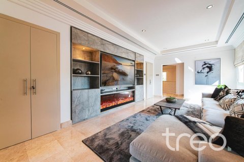 Βίλα σε Meadows, Dubai, ΗΑΕ 6 υπνοδωμάτια, 815.32 τ.μ. Αρ. 733417 - φωτογραφία 2