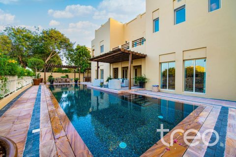 Villa i Meadows, Dubai, Emiratene 6 soverom, 815.32 kvm nr. 733417
