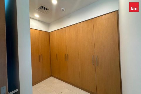 Villa in affitto a Dubai, EAU 4 camere da letto, 231.2 mq. № 754805 - foto 8