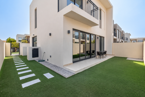 Townhouse sa Arabian Ranches 2, Dubai, UAE 4 silid-tulugan, 220 sq.m. № 764408 - larawan 2