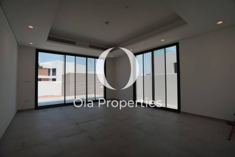 Vila di Saadiyat Island, Abu Dhabi, UAE 4 bilik tidur, 539 meter persegi № 644694 - foto 3