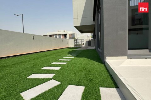 Villa itt: Dubai, EAE, 4 hálószoba, 335.1 m², azonosító: 763071 - fénykép 3