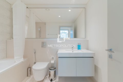 Appartamento in vendita a Dubai Harbour, Dubai, EAU 2 camere da letto, 130 mq. № 663952 - foto 8