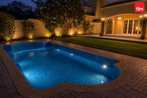 Vila u Dubai, UAE 762.3 m2, 4 spavaćih soba Br. 751184
