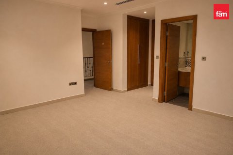 Villa til leie i Dubai, Emiratene 4 soverom, 762.3 kvm Nr. 751184 - Foto 12