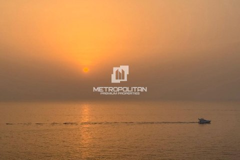 Apartment in Palm Jumeirah, Dubai, UAE 3 bedrooms, 222 sq.m. № 663895 - photo 21