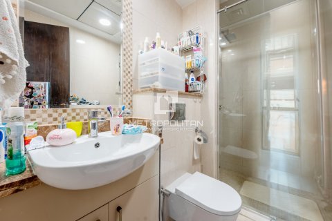 Apartment in Palm Jumeirah, Dubai, UAE 3 bedrooms, 222 sq.m. № 663895 - photo 11