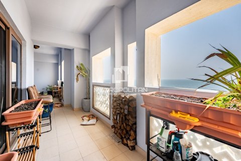 Apartment in Palm Jumeirah, Dubai, UAE 3 bedrooms, 222 sq.m. № 663895 - photo 20