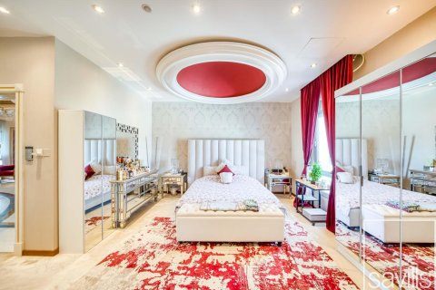 Vila di Jumeirah, Dubai, UAE 5 bilik tidur, 1837.99 meter persegi № 766820 - foto 15