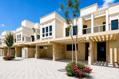 Shtëpi në qytet në Damac Lagoons, Dubai, Emiratet e Bashkuara Arabe 5 dhoma gjumi, 313.73 m2. № 754403