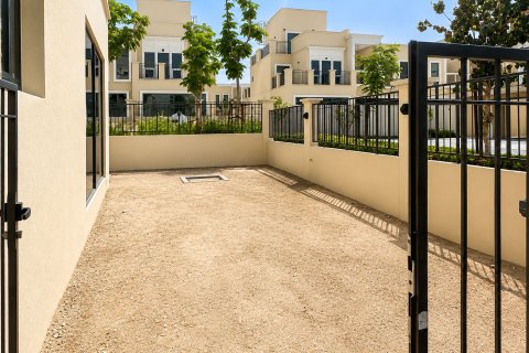 Városi lakóépület itt: Damac Lagoons, Dubai, EAE, 5 hálószoba, 313.73 m², azonosító: 754403 - fénykép 9