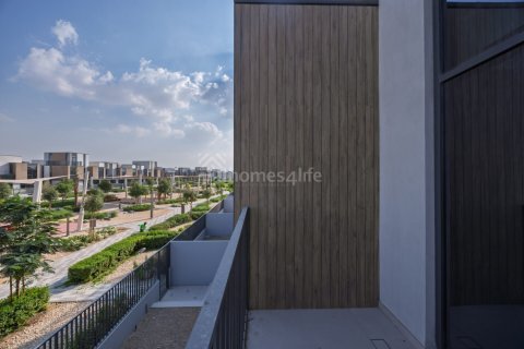 Mudon、Dubai、UAEにあるタウンハウス 4ベッドルーム、246 m2 No740645