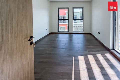 Casa urbana para arrendamento em Dubai, EAU 4 quartos, 144 m2 № 721008 - foto 7